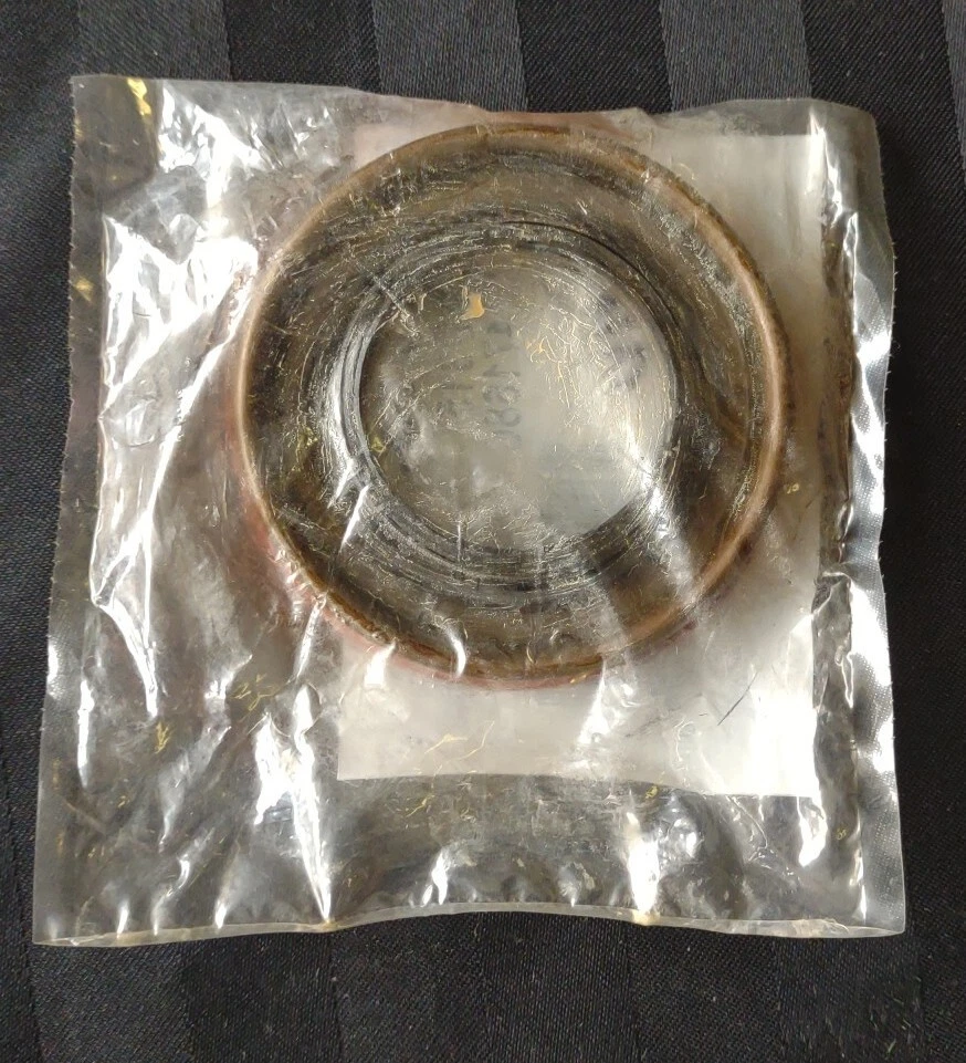 Genuine GM 12471686 Axle Shaft Seal, Rear - Image 3