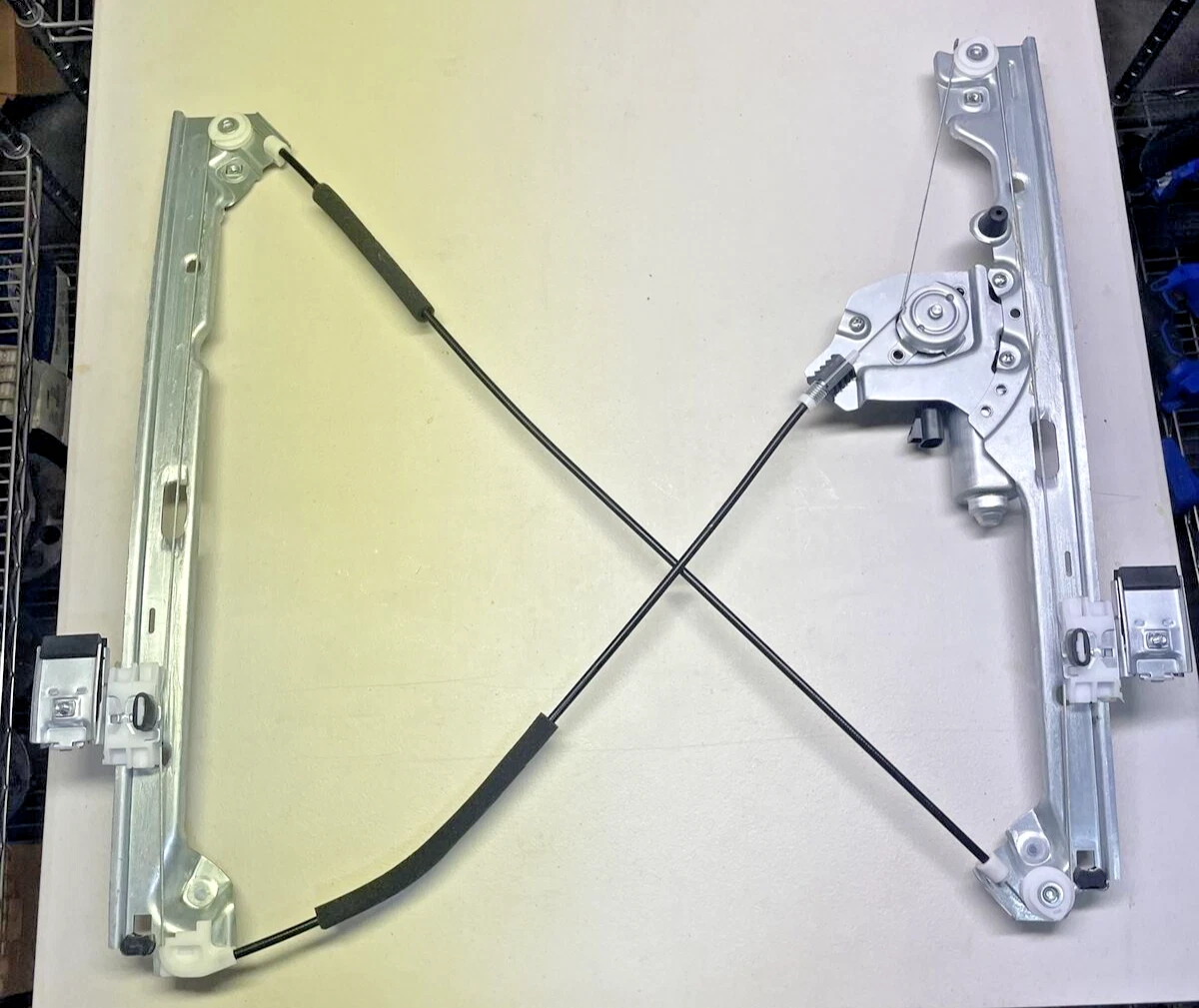 MTC 20115 / 25885879 Window Regulator (with Motor, Right Front, Special models) - Image 6