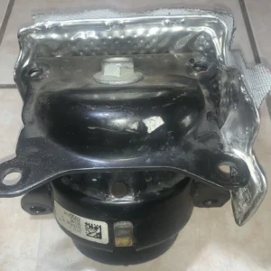 ACDelco Genuine Parts 84175582 Passenger Side Engine Mount